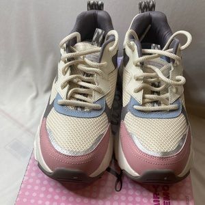 Skechers D'Lites 3 Air Wild Day Trainers Sneakers Women's 9